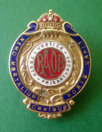 RAOB Badge.jpg